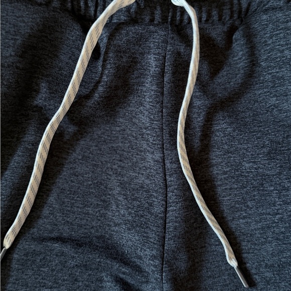 Vuori Halo Essential Wideleg Pant - Picture 5 of 6